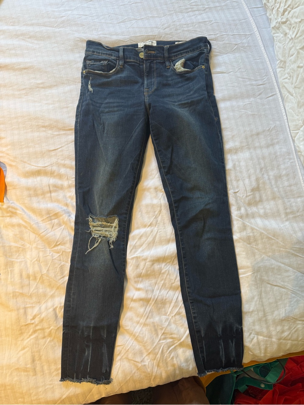 Frame Denim Le Skinny de Jeanne Crop Jeans - Dark Blue with Gold Stitching